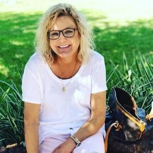 Meet your Posher, Lori